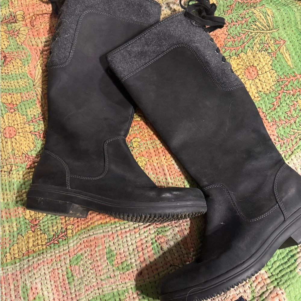 Clark’s Tavoy knee high zip up boots